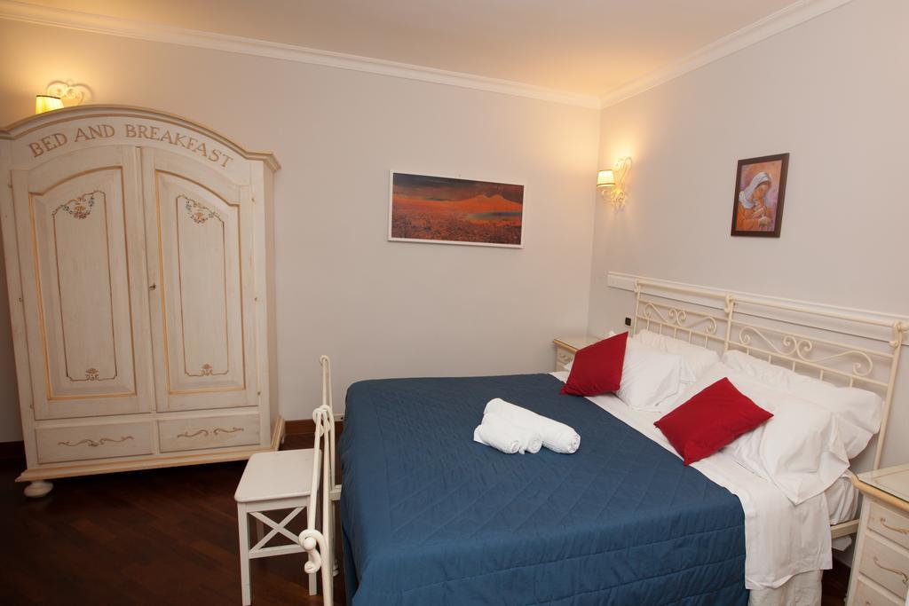 Hotel Ausonia Napels Buitenkant foto