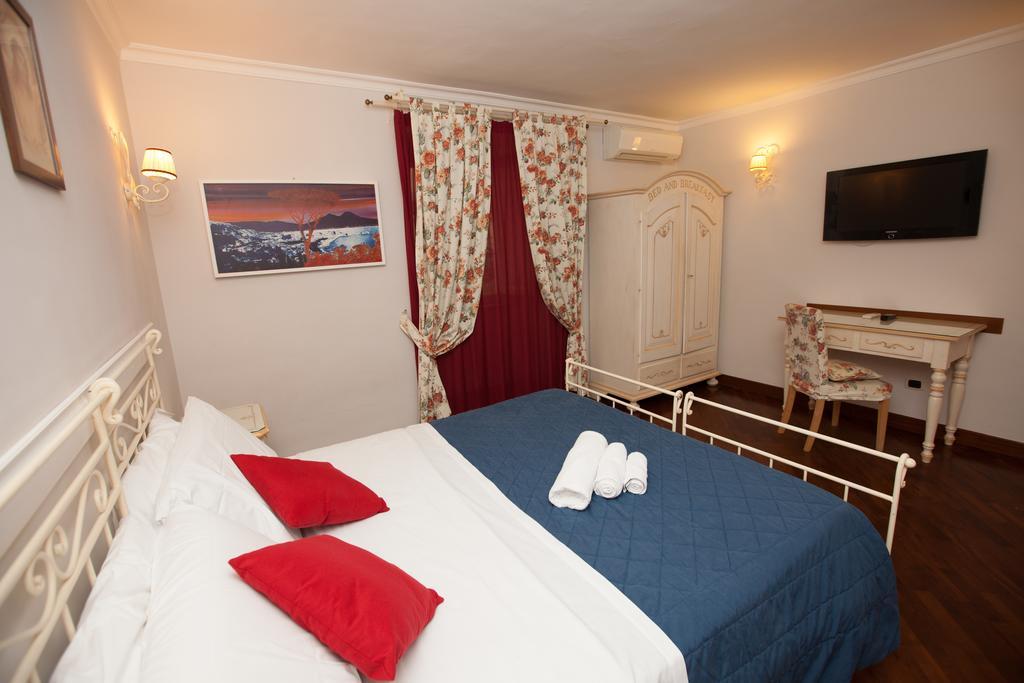 Hotel Ausonia Napels Buitenkant foto