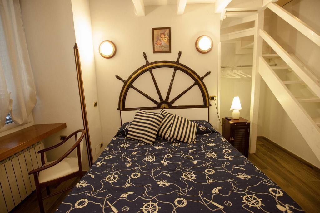 Hotel Ausonia Napels Buitenkant foto
