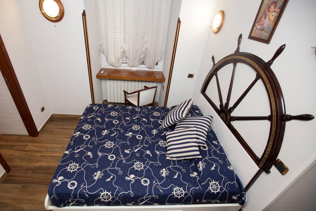 Hotel Ausonia Napels Buitenkant foto