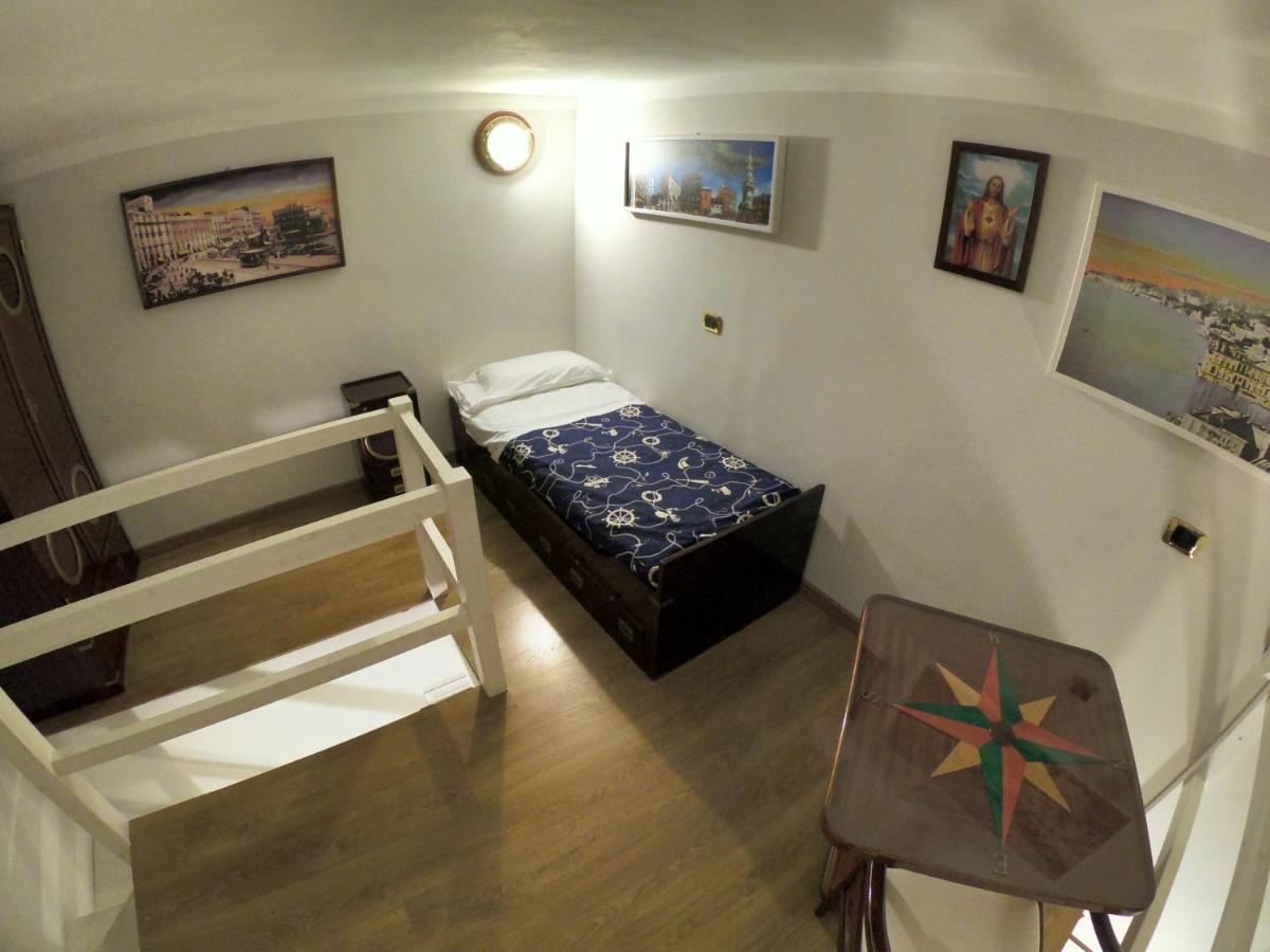 Hotel Ausonia Napels Buitenkant foto