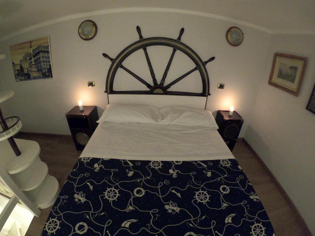 Hotel Ausonia Napels Buitenkant foto